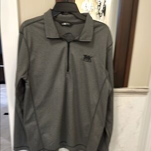 Promotional North Face zippered top